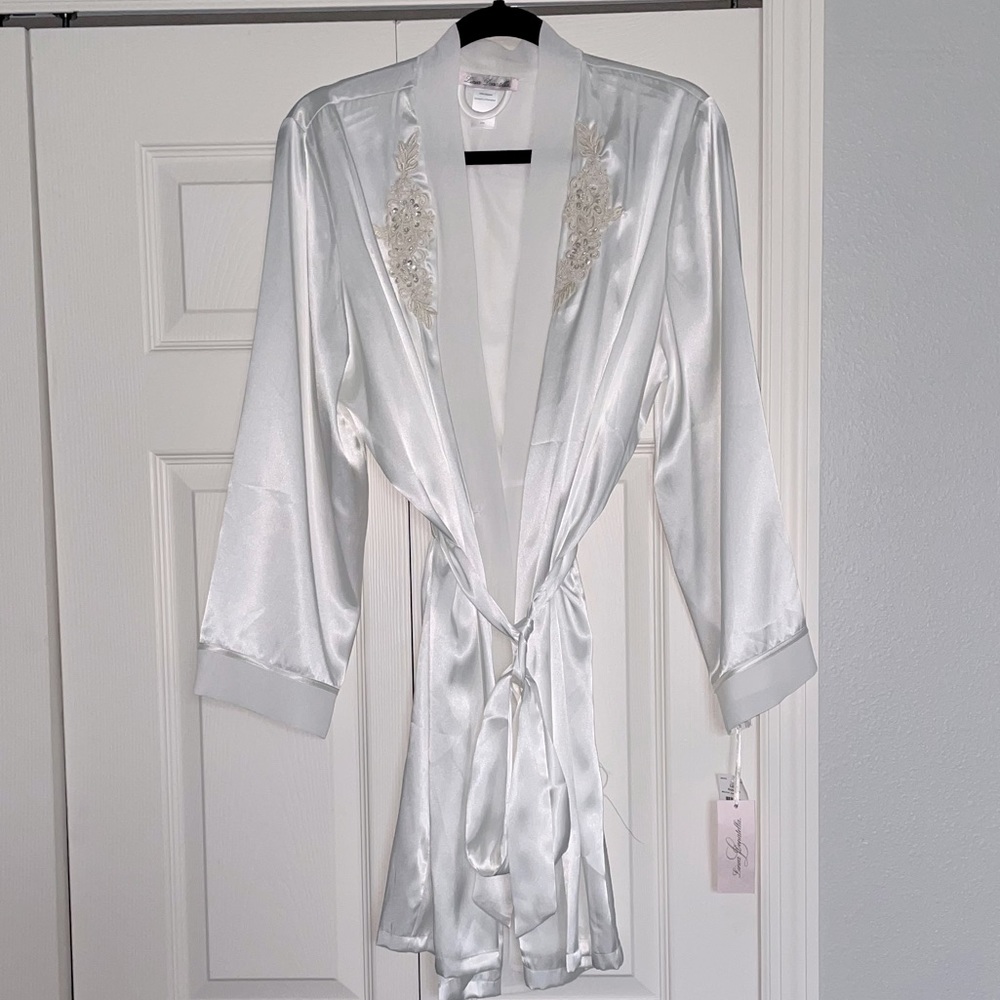 Midnight Short Wrap Robe - Picture 3 of 9